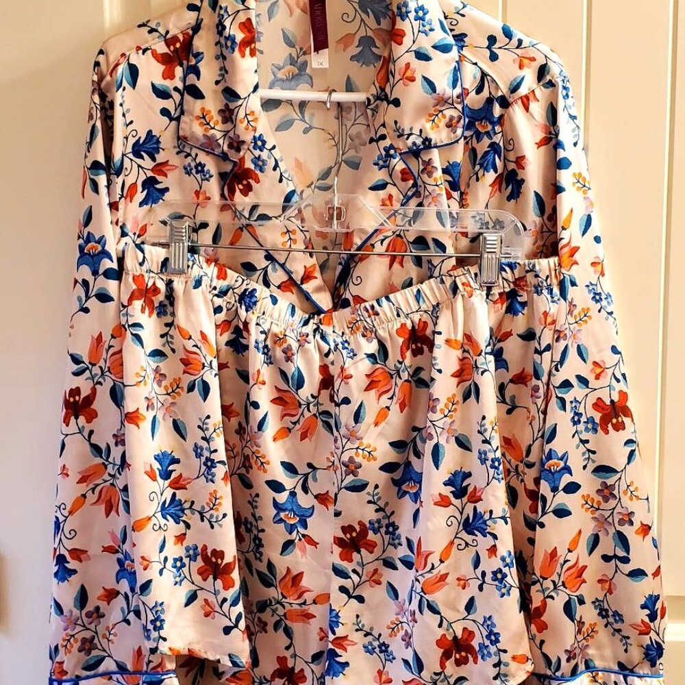 Adore Me Women's Pijama Set Size 1X - Picture 9 of 13